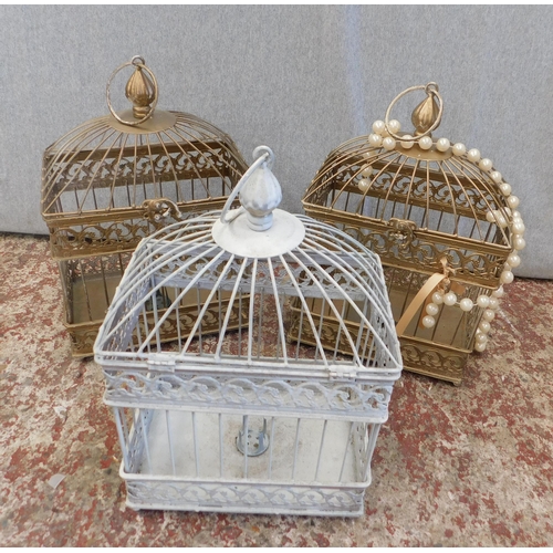 618 - 3x Decorative bird cages