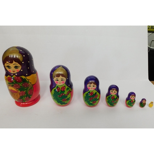 9A - Vintage - Large Russian stacking dolls