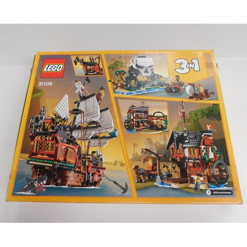 210 - Lego 3in1 31109