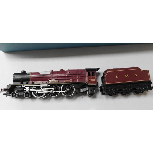 216 - Tri-ang OO gauge Princess Elizabeth 6201 Loco & Tender