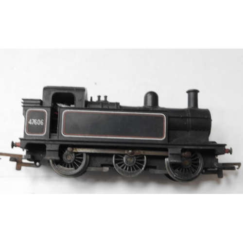 220 - Tri-ang OO gauge R52 Jinty Tank Loco 47606 - playworn