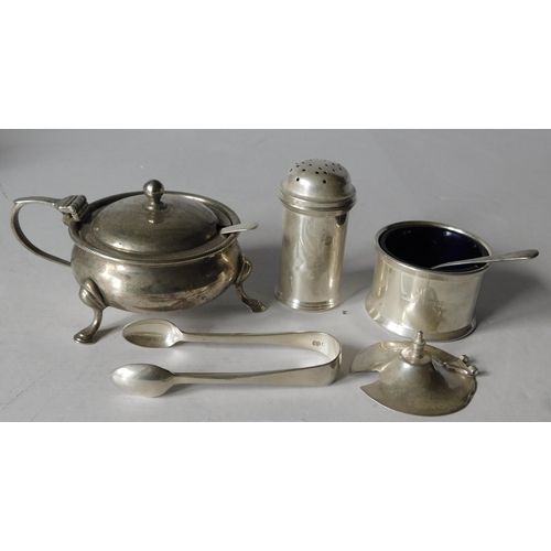 33 - Four assorted silver items including mustard pot by Mackay & Chisholm 1936. Total Weight 180g