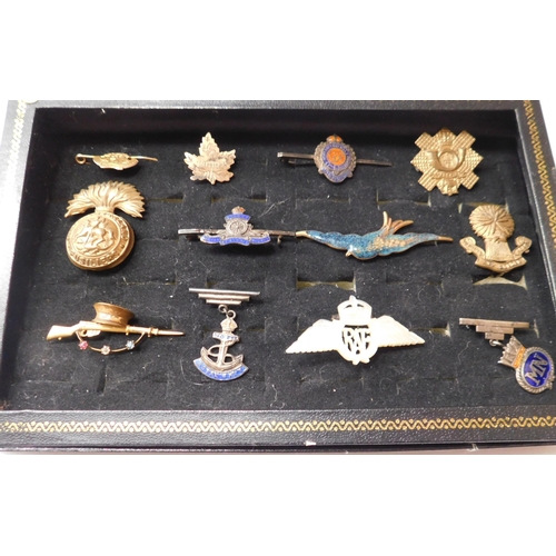 102 - Twelve - Sweetheart brooches - WWI & WWII era including - 9ct gold/silver/mother of pearl/ enamel & ... 