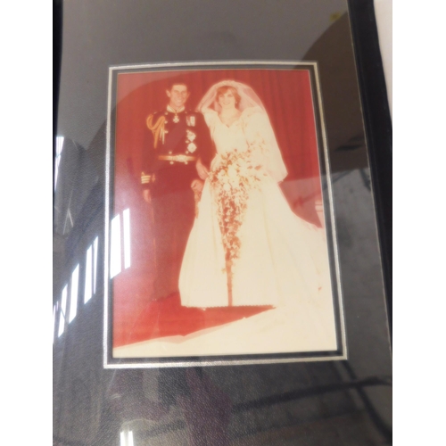 125 - Charles & Diana Royal Wedding - Crowns in presentation folder