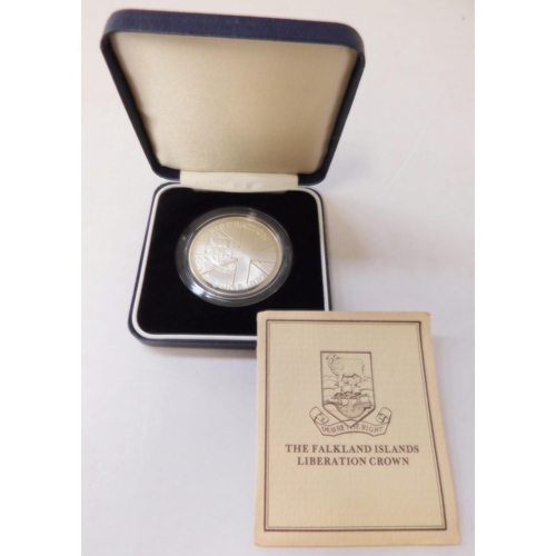 127 - Falkland Islands - Silver Liberation Crown coin - cased/cert...