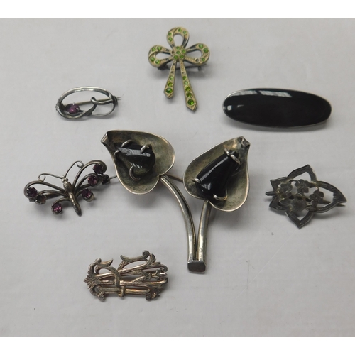 110 - Seven - Antique & Vintage brooches - including Charles Horner