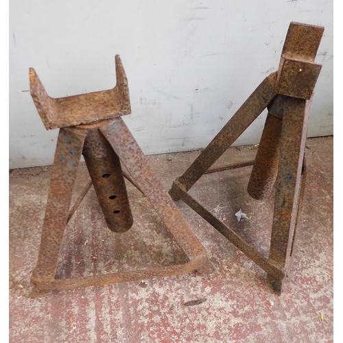 509 - Pair of axle stands