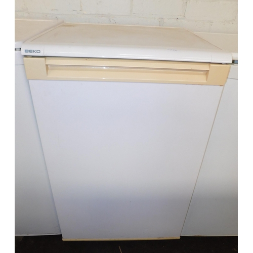 534 - Beko undercounter fridge w/o