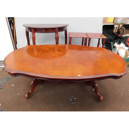 553 - Large coffee table + 3 others