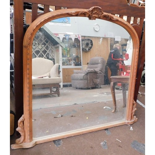 561A - Large vintage over mantle mirror approx 50x47