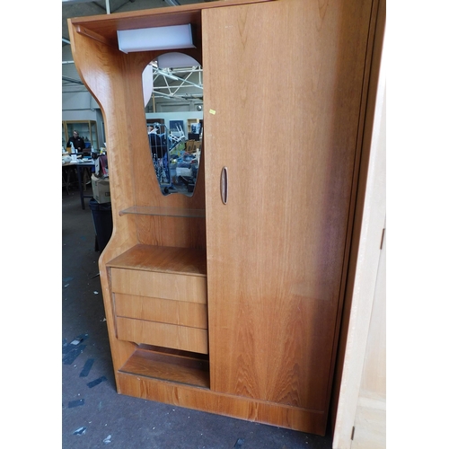 579 - Mid-century teak wardrobe with drawers by Hubbi-Robe