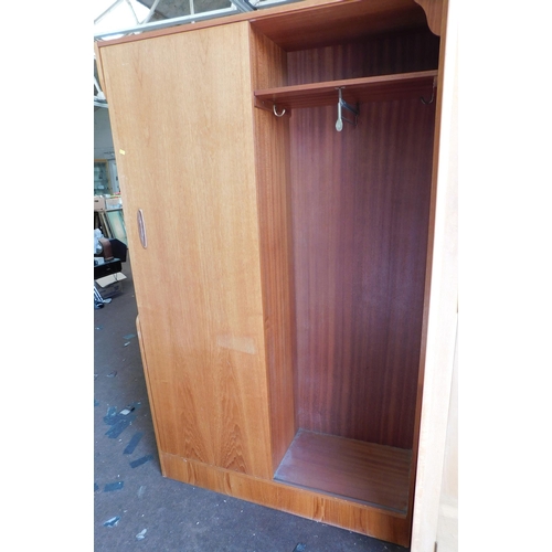 579 - Mid-century teak wardrobe with drawers by Hubbi-Robe