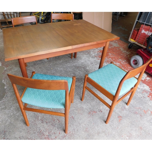 581A - Dalescraft mid century extending table & 4 chairs