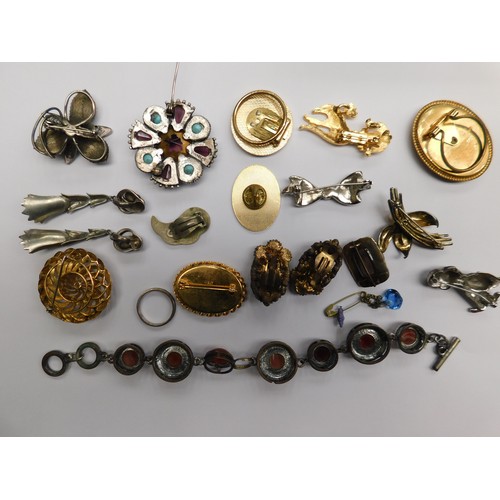 103 - Antique & Vintage - jewellery including silver