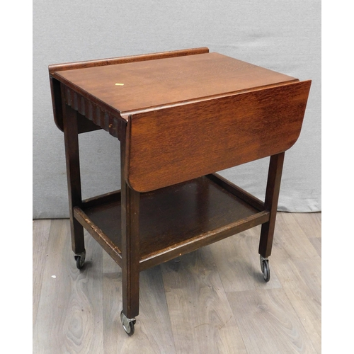 556 - Vintage oak drop leaf trolley