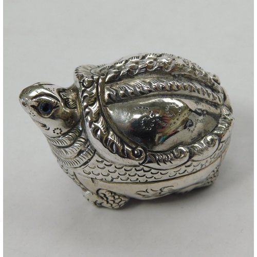 138 - 925 Silver - tortoise pill/trinket box - stone set eyes