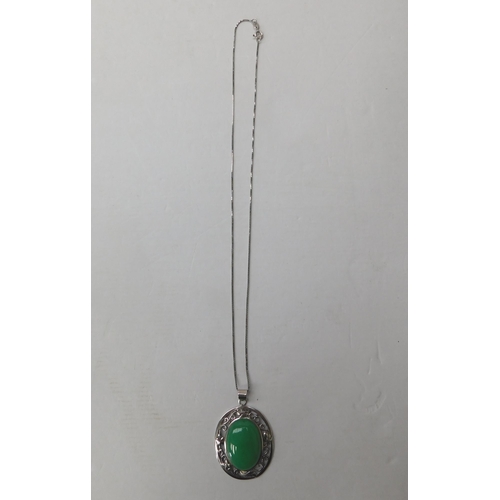 201 - Silver & jade set - pendant on silver chain