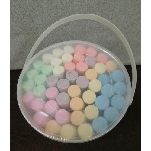 521 - 2x New tubs of 50 pavement chalks