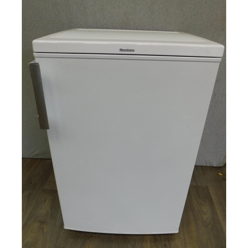 535 - Blomberg upright freezer - approx. 34