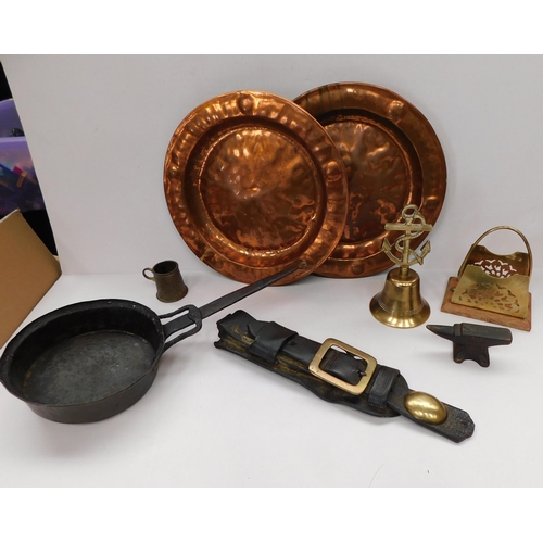 54 - Brass & copper items - including pan & plaques