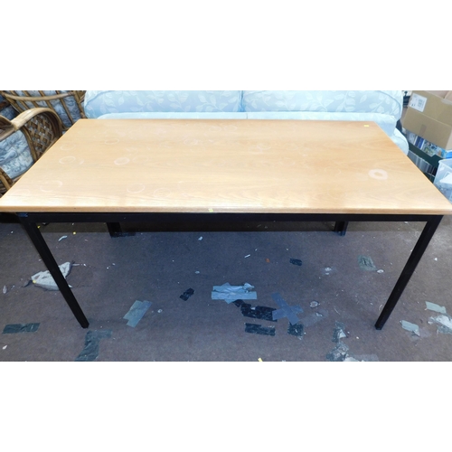 540 - Collapsible office table - approx. 59