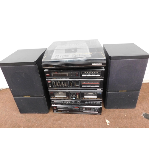 617 - Fisher hifi system inc tape deck, CD & radio w/o