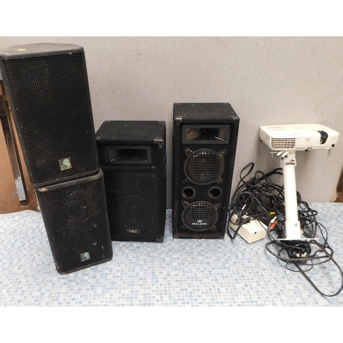 709 - Epson data projector and 4 speakers