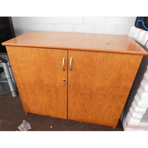 540 - Heavy double cabinet with key