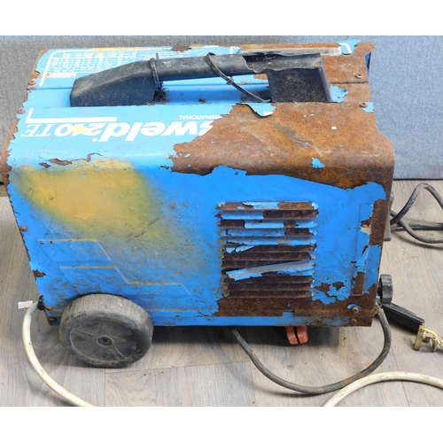 516 - Clarkewold T210 welder - unchecked