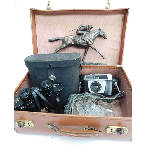 162A - Leather box suitcase & contents