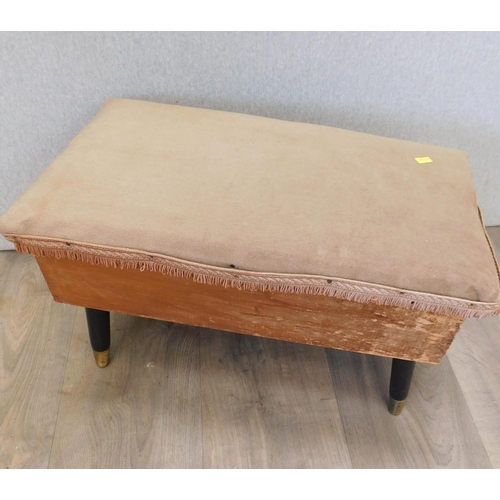 585 - 2 Small sewing box's/footstools with contents