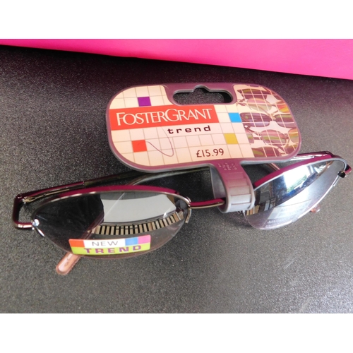 602 - Box of 20 Foster Grant sunglasses - RRP £15.99