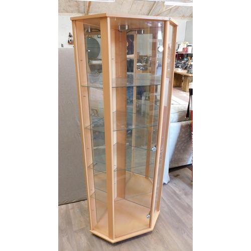 534 - 4 Shelf glass display cabinet