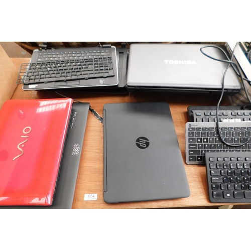 613 - Large selection of laptops, plus other bits - some working