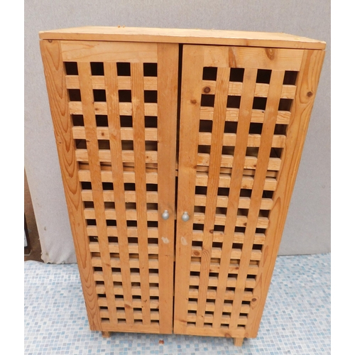 648 - Wooden cabinet