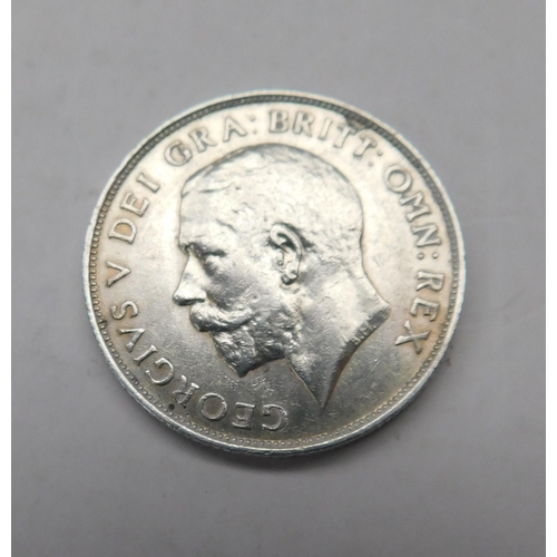 152 - 1911 dated - George V - Shilling coin