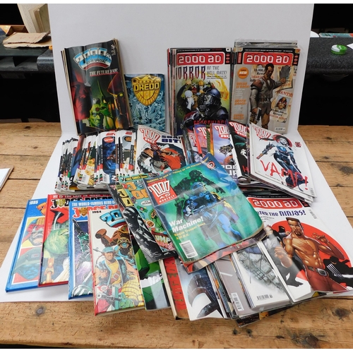 127 - Judge Dredd/annuals - & 2000 AD comics 1984 to 1995