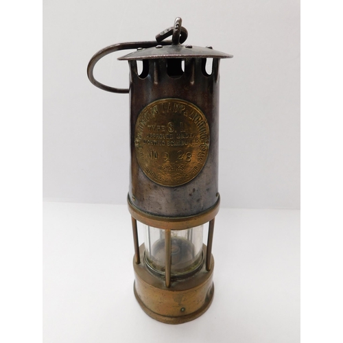 303 - Vintage - Miners lamp - Projector Lamp & Lighting Company Ltd - safety lamp No928