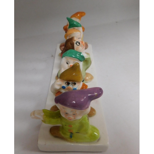 103 - Vintage - Snow White & The seven dwarfs - ceramic toast rack