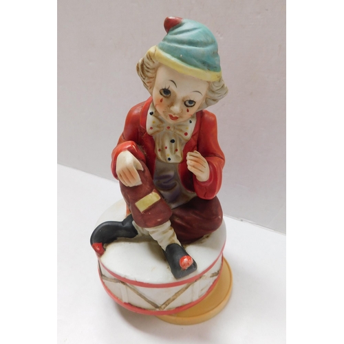 144 - Vintage - ceramic musical clown