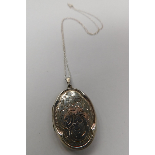 151 - Antique Victorian - silver locket & chain - 1897/Birmingham - makers mark SLO