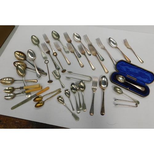 186A - Mixed cutlery - including silver spoons