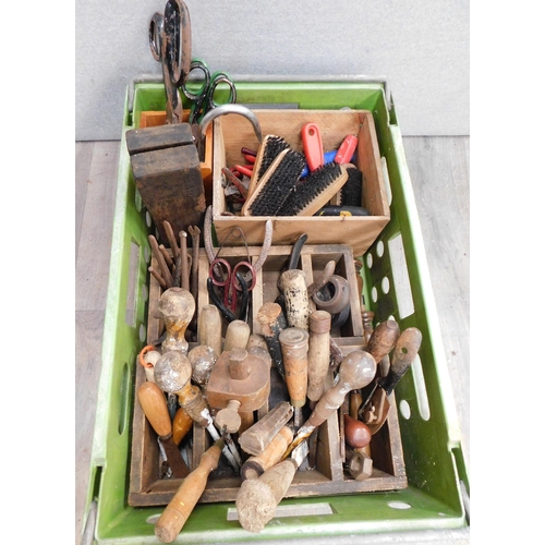 513 - Box of vintage tools etc.