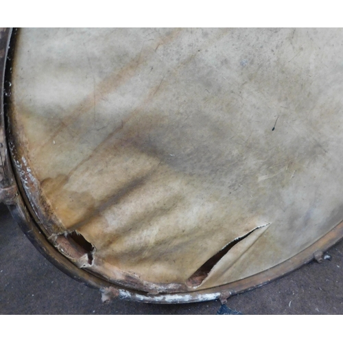 569 - Vintage marching bass drum