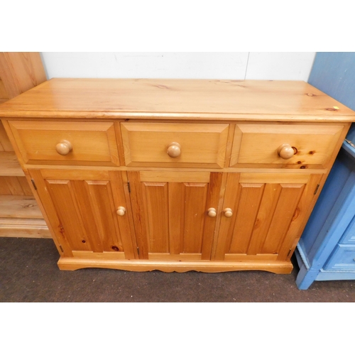 617A - Pine sideboard approx. 50