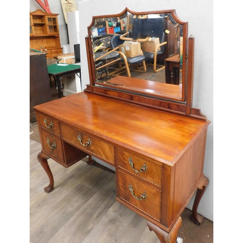 802 - Mirrored five drawer dressing table