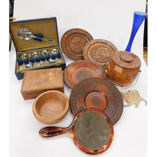 292 - Mixed items - including treen 
£1 start - all proceeds go to Bradford Nightstop charity - NO COMMISS...