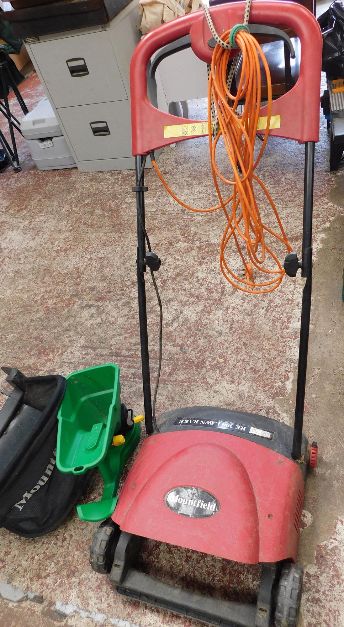 Mountfield re 300 online electric lawn rake