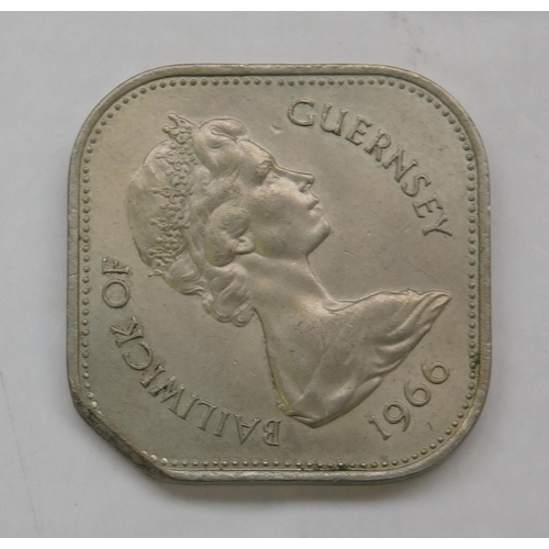 239 - 1966 dated - Guernsey/Ten Shilling coin