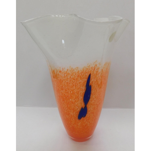 27 - Art glass vase - approx. 13